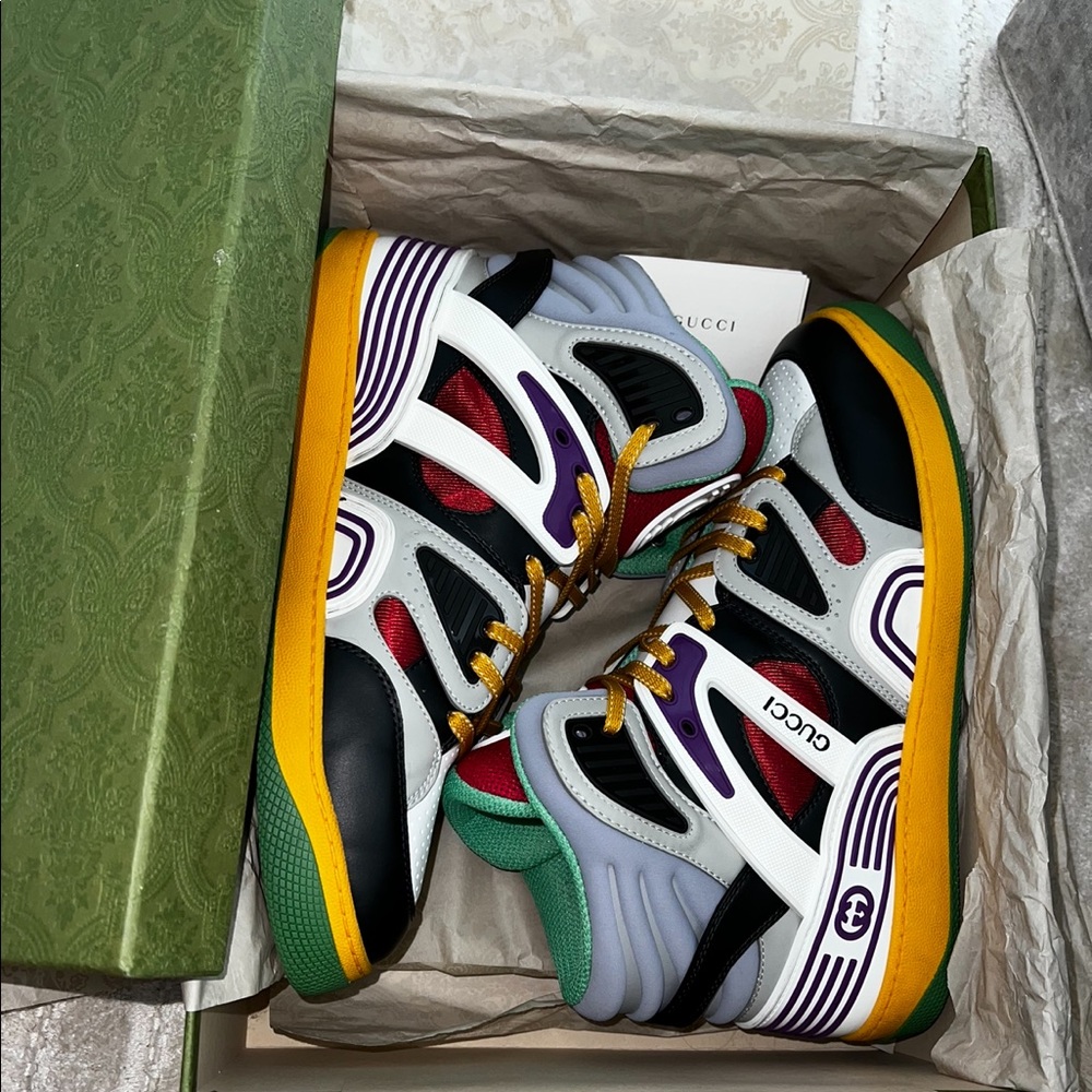 Men’s  Gucci sneakers. - Picture 5 of 5